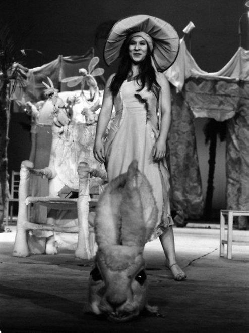 Szenen einer Aufführung von Shakespeares „Der Widerspenstigen Zähmung“ im Jahre 1981